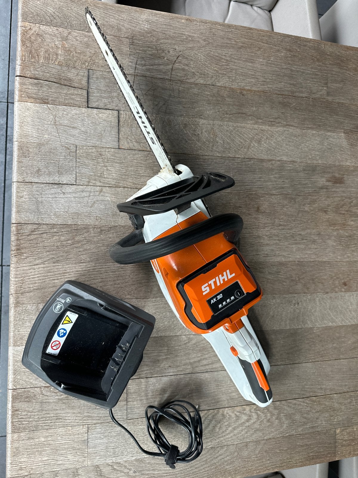 Stihl MSA 70 C Accu Kettingzaag met AK 30 Accu en Lader, Ophalen of Verzenden, Gebruikt, 20 t/m 29 mm