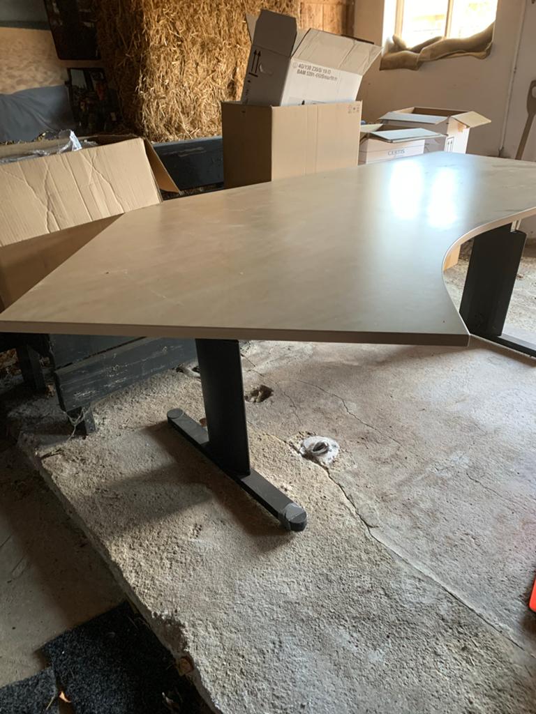 Stevig beuken bureau met metalen onderstel, Ophalen, Overige typen, Gebruikt, Hout