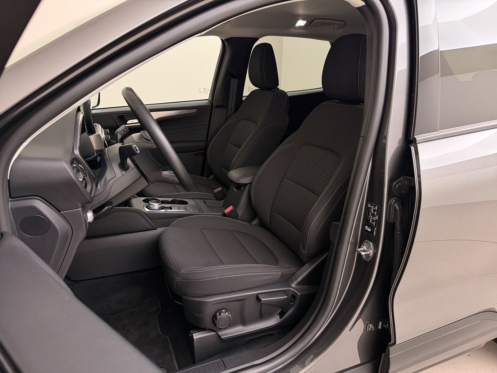Ford Kuga 2.5 PHEV Titanium I Winterpakket I Cruise Control, Auto's, Stof, Gebruikt, 4 cilinders, Grijs