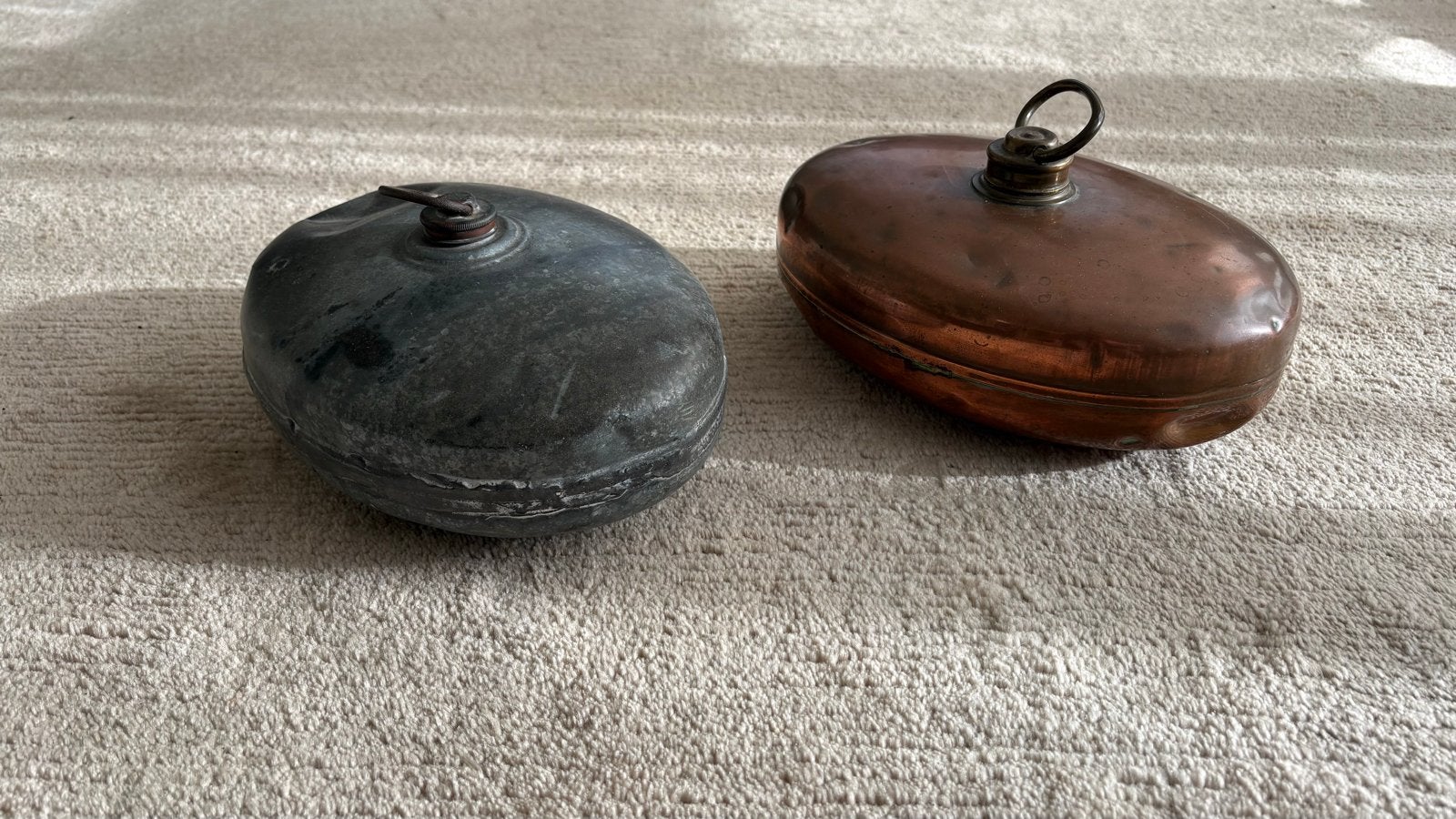 Antieke koperen en bronzen kruiken - Set van 2, Ophalen of Verzenden, Koper