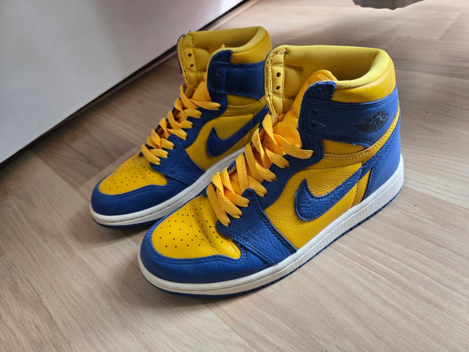 Nike Air Jordan 1 High OG Blue Yellow Sneakers - maat 37.5, Blauw, Ophalen of Verzenden, Nike Air Jordan, Sneakers of Gympen