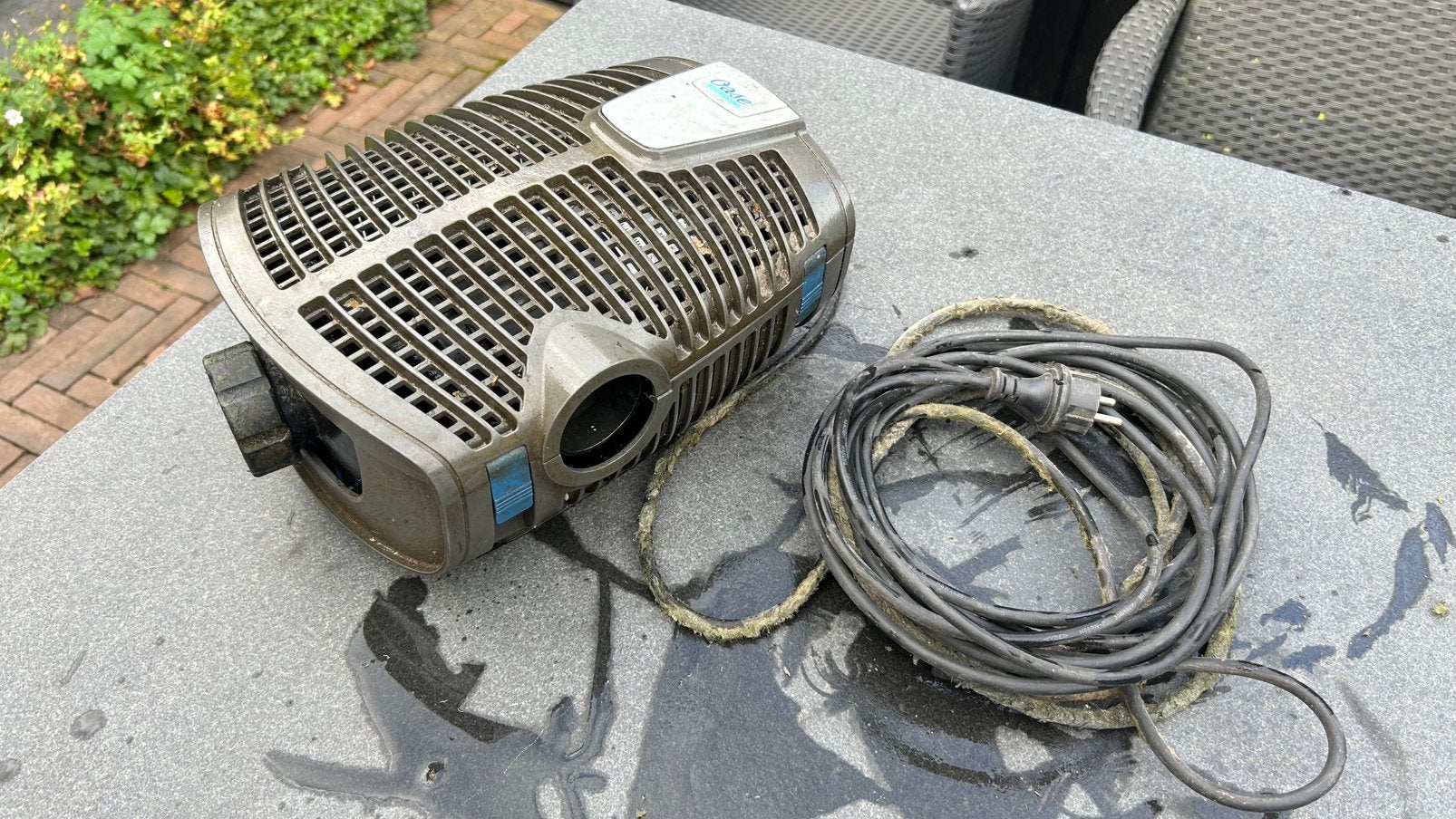 2x Oase Aquamax Eco Premium 16000 vijverpomp (defect), Tuin en Terras, Vijver-toebehoren, Ophalen of Verzenden, Gebruikt, Vijverfilter