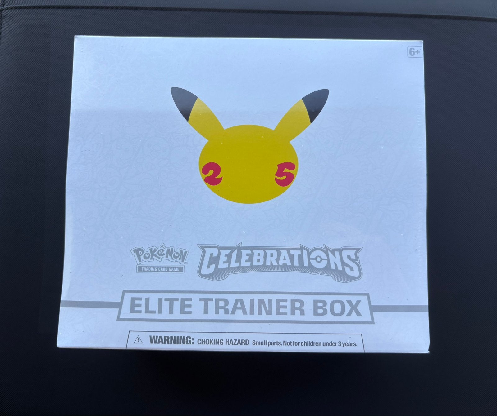 Celebrations 25th Anniversary ETB Elite Trainer Box Sealed, Ophalen of Verzenden, Nieuw, Boosterbox