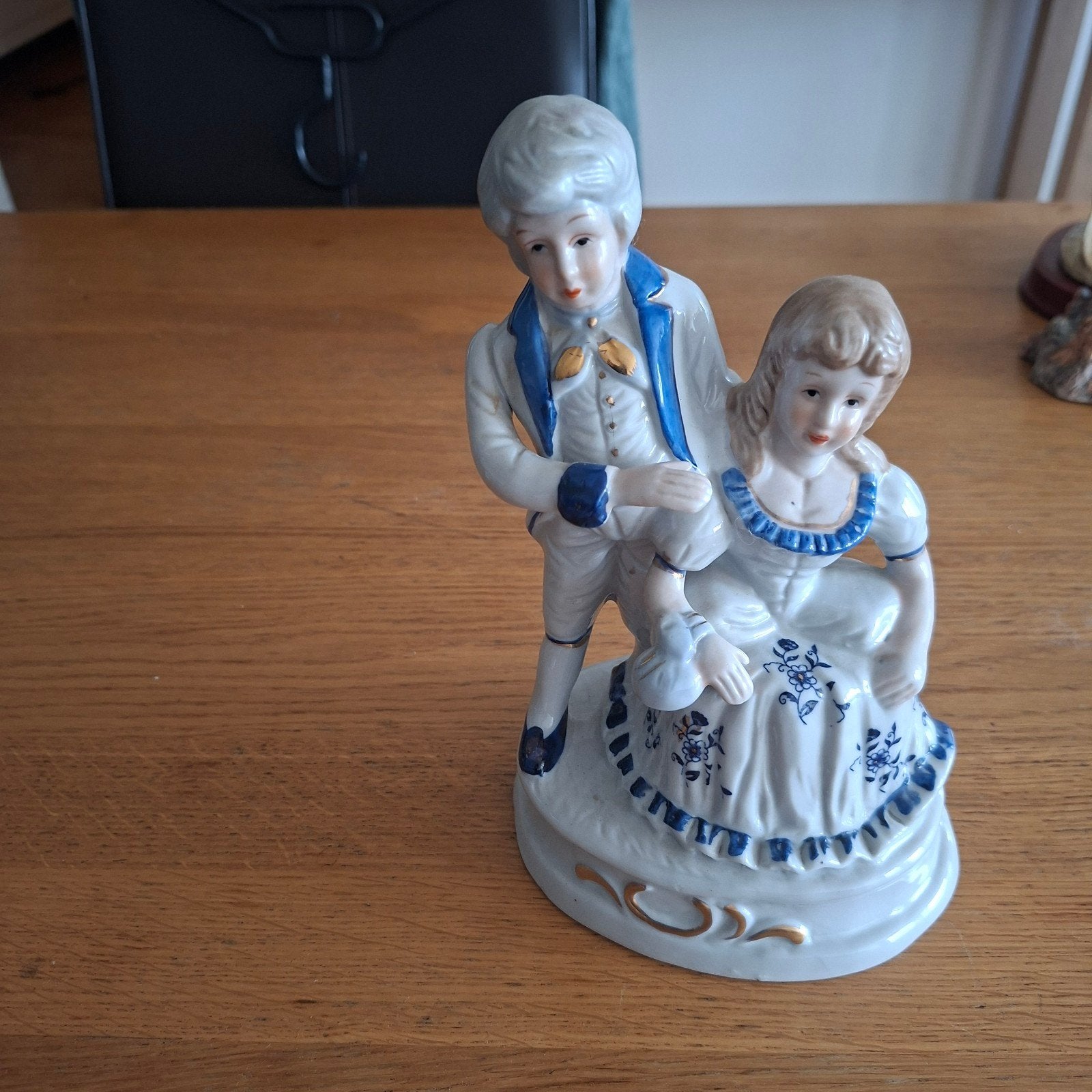 Vintage Porseleinen Beeldje: Dansend Paar, Ophalen of Verzenden
