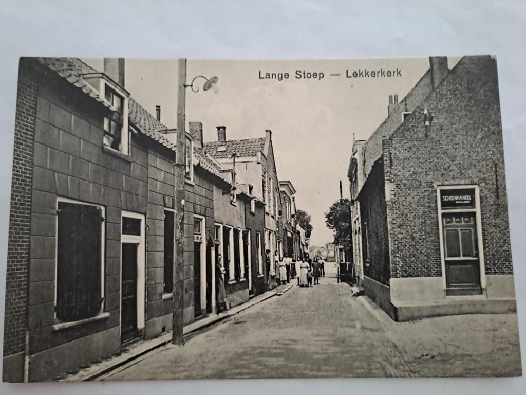 Lekkerkerk,  lange stoep, Ophalen of Verzenden