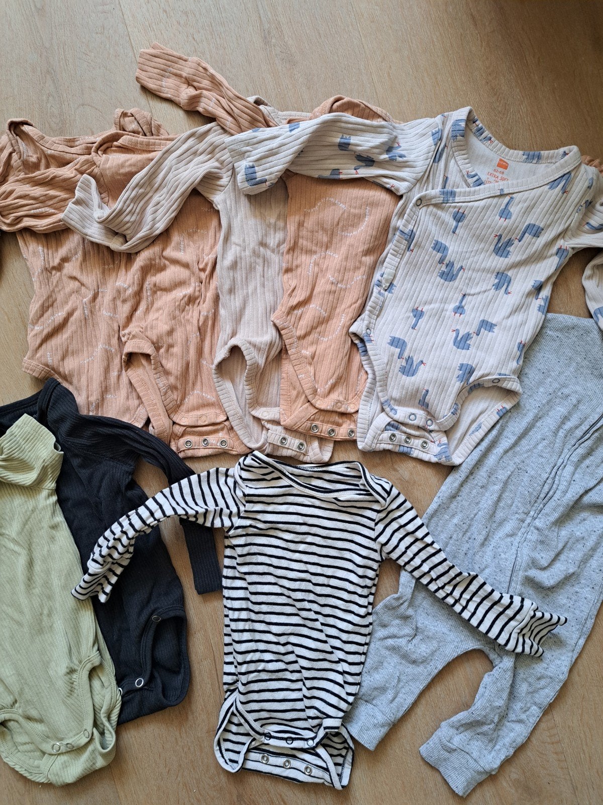 Set rompers, boxpakje en shirtje mt 68/74, Ophalen of Verzenden, Zo goed als nieuw, Maat 68