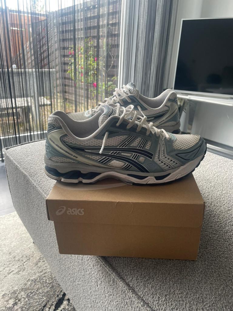 Asics Gel Kayano 14 Fjord Grey maat 44, Ophalen of Verzenden, Zo goed als nieuw, Overige kleuren
