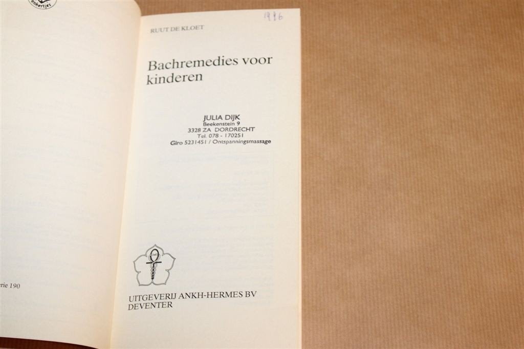Bachremedies voor Kinderen — Praktische Toepassing 1992, Boeken, Ophalen of Verzenden, Gelezen, Overige onderwerpen, Achtergrond en Informatie
