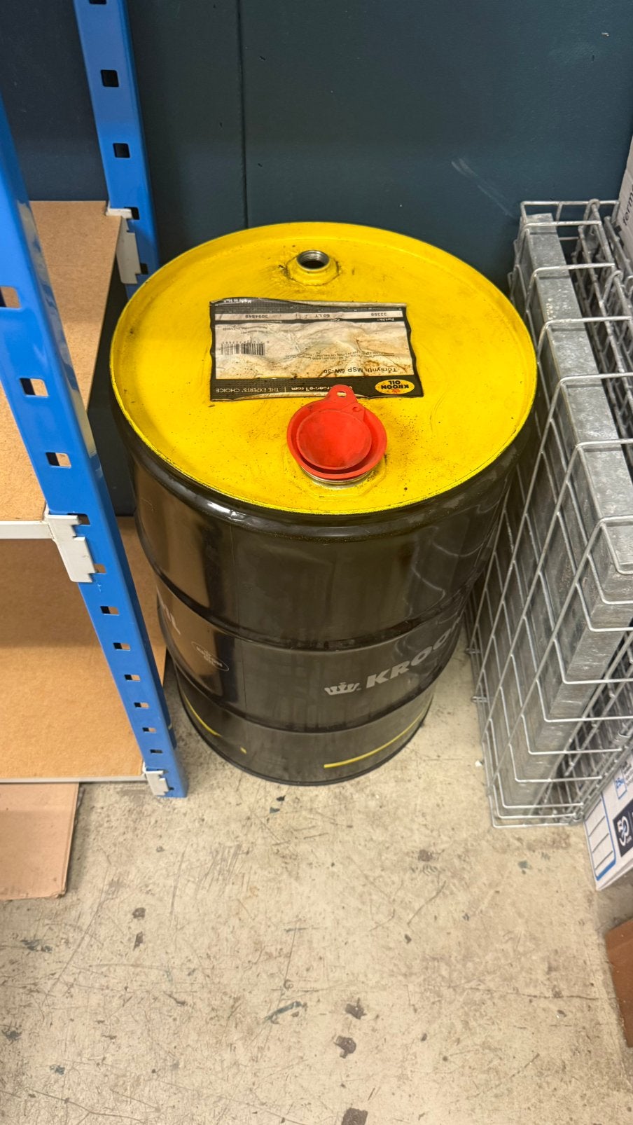Vat 60 liter kroon oil, Ophalen, Zo goed als nieuw