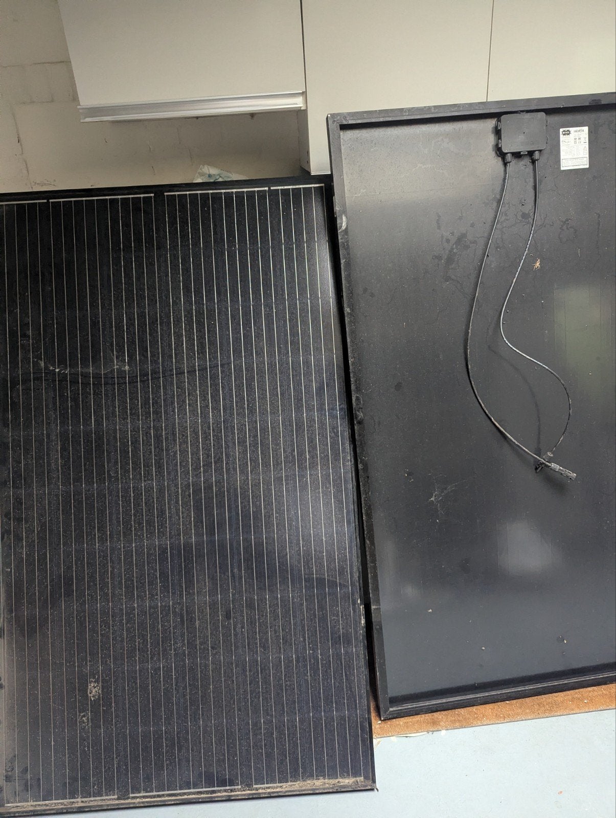 2 Bisol Zonnepanelen BMO-325 - 325W - Zo goed als nieuw, Doe-het-zelf en Verbouw, Zonnepanelen en Toebehoren, Ophalen, Zo goed als nieuw