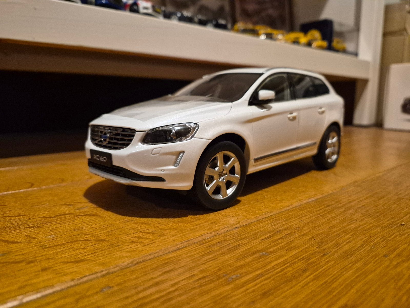 Volvo XC60, Hobby en Vrije tijd, Ophalen of Verzenden, Nieuw, Auto, Overige merken