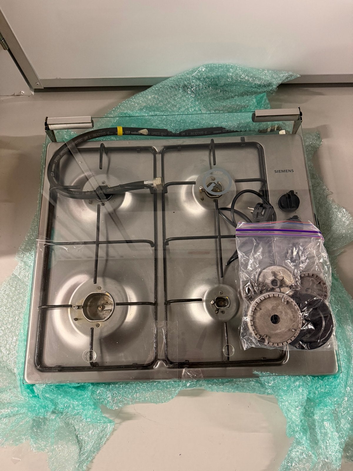Siemens 4-pits gasfornuis, Ophalen, Gebruikt, 4 kookzones, Inbouw