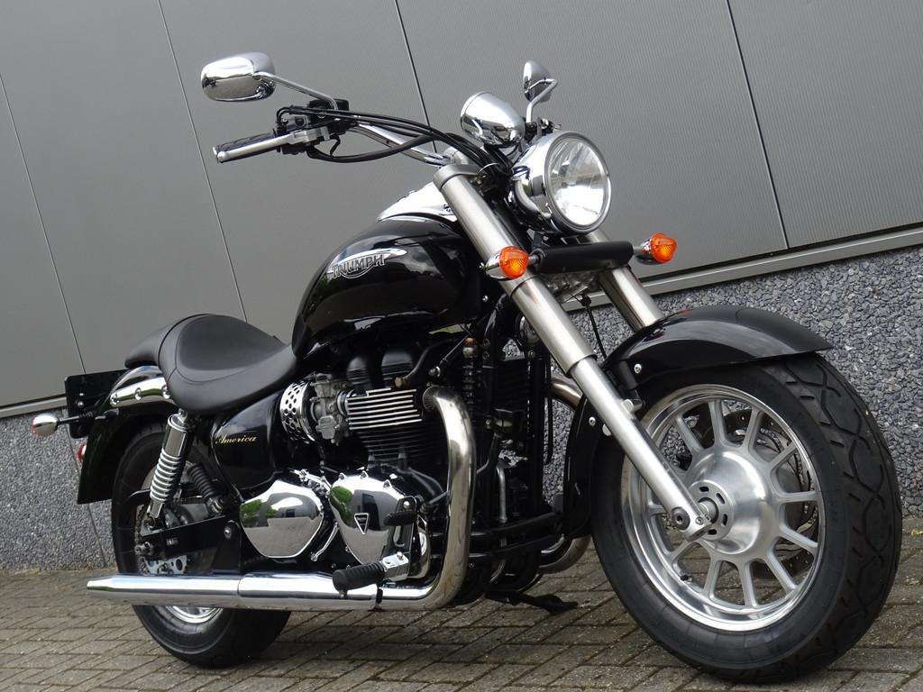 Triumph BONNEVILLE AMERICA (bj 2012), Chopper, Bedrijf, 865 cc