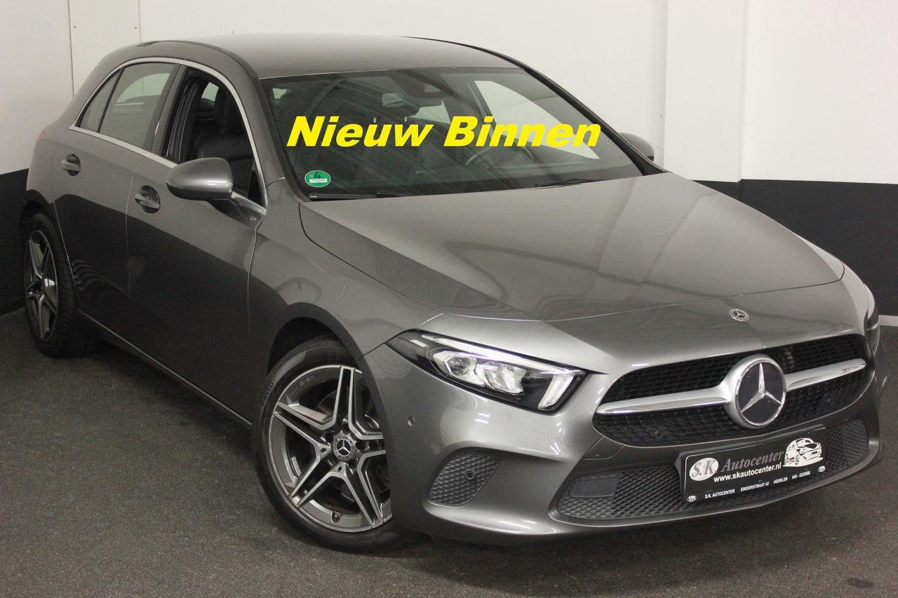 Mercedes-Benz A-Klasse 250 AMG SPORTLINE AUTOMAAT 224 PK., Gebruikt, 4 cilinders, Met garantie (alle), Leder en Stof