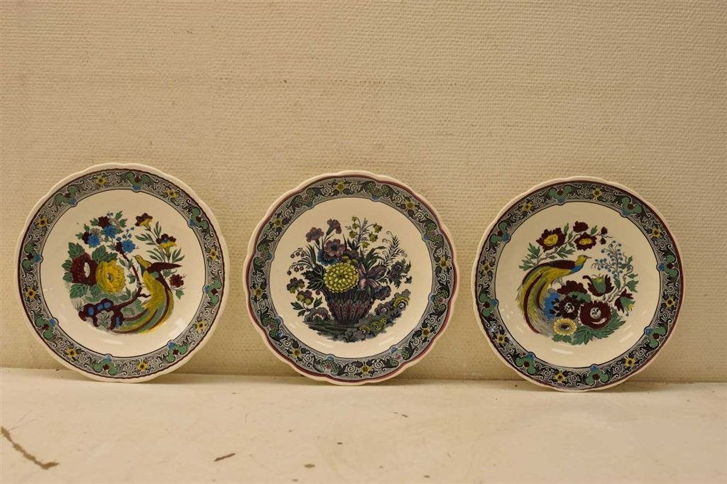 3 stuks porseleinen wandborden 46386