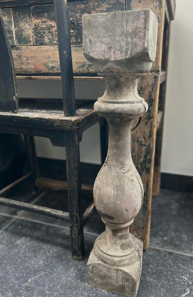Grote robuuste houten baluster sober sleets imperfect, Ophalen of Verzenden