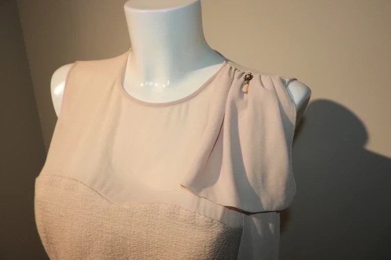 Elisabetta Franchi poeder roze jurk flap bedel schouder I46, Maat 38/40 (M), Zo goed als nieuw, Roze, Boven de knie