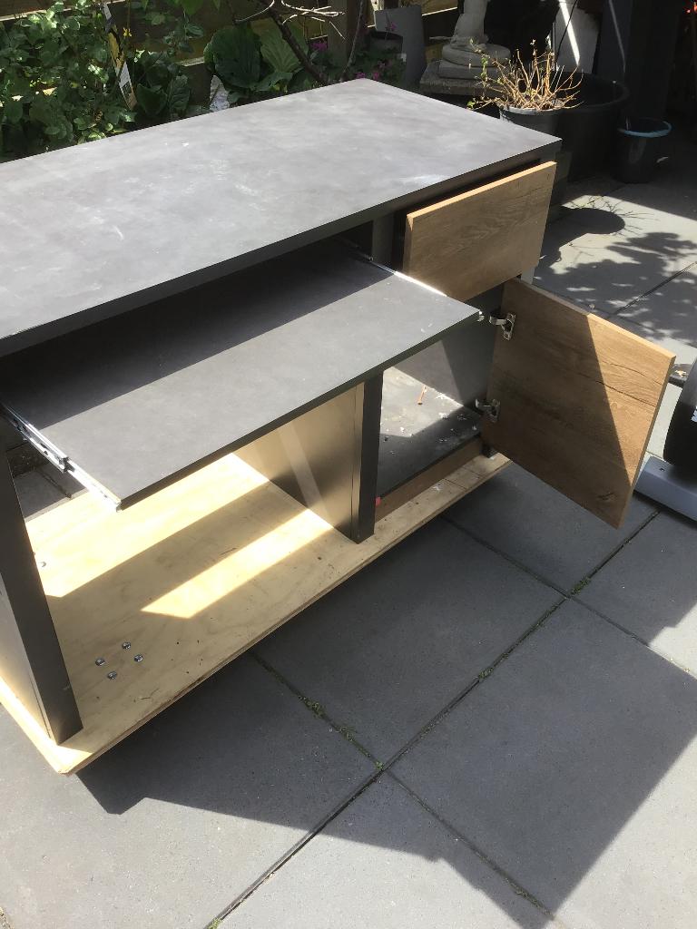 Bureau, Huis en Inrichting, Met lades, Gebruikt, 120 cm, Hout