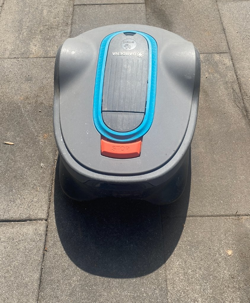 Gardena Smart Sileno Life 500 + afdak + extra's | €250, Ophalen, Gebruikt, Gardena / Husqvarna