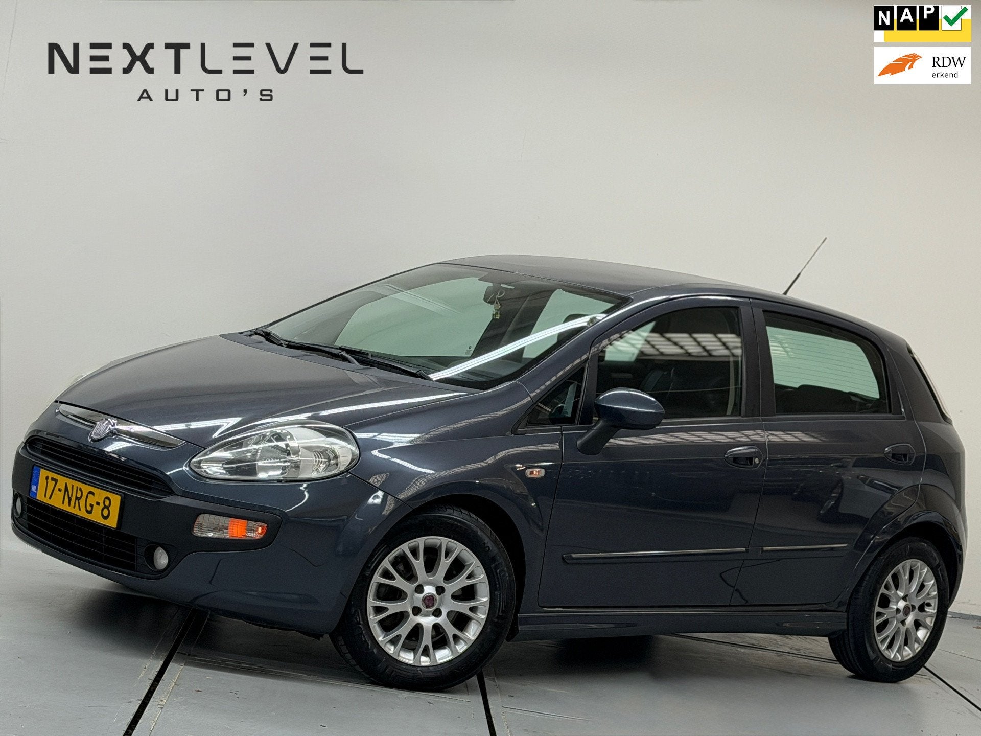 Fiat Punto Evo 1.3 M-Jet Dynamic Airco Cruise, Auto's, Fiat, Voorwielaandrijving, Euro 5, 28 km/l, Gebruikt