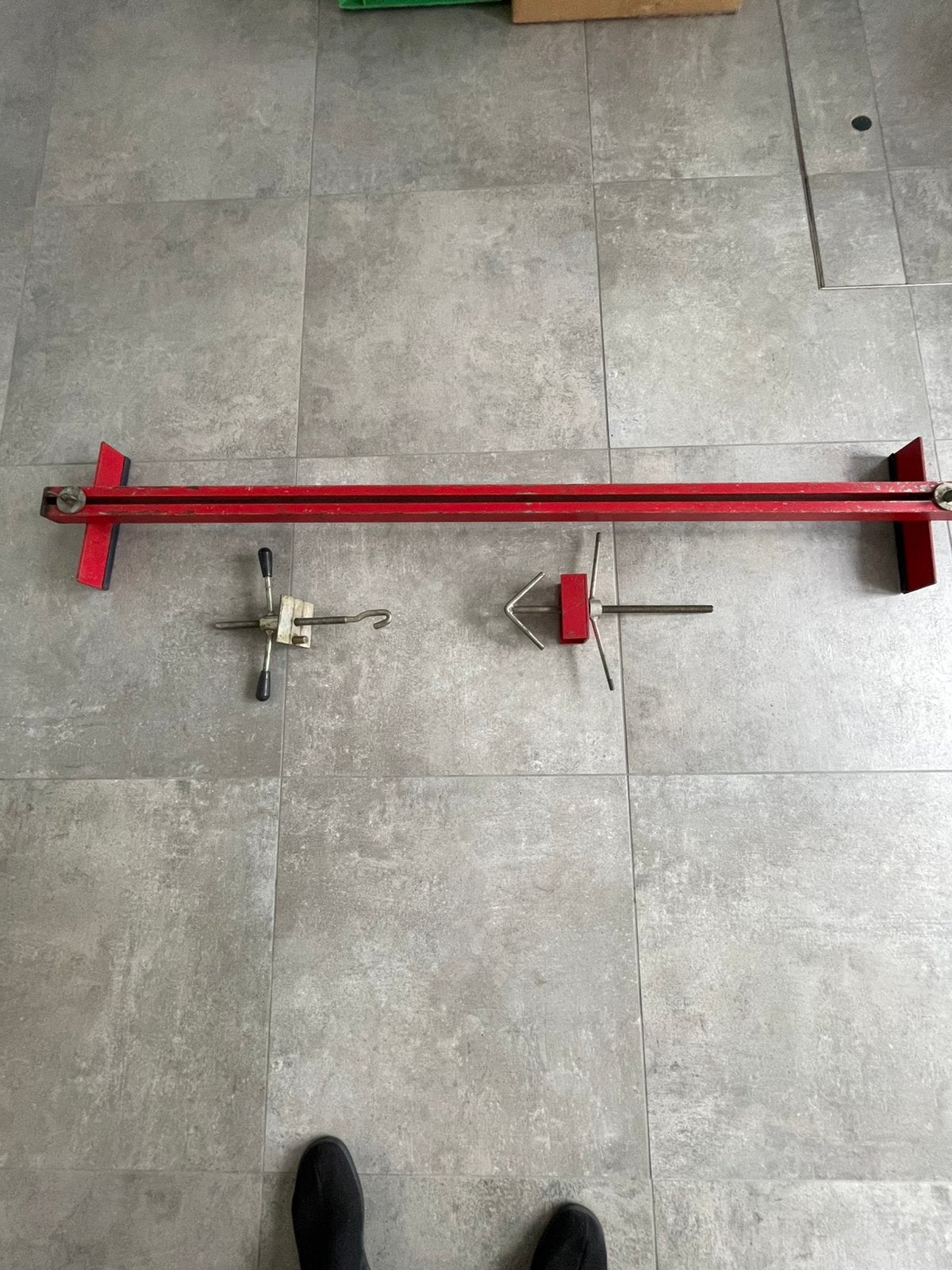 Te koop gebruikte motorophangsteun/ takel 35,00 euro, Auto diversen, Autogereedschap, Ophalen, Gebruikt
