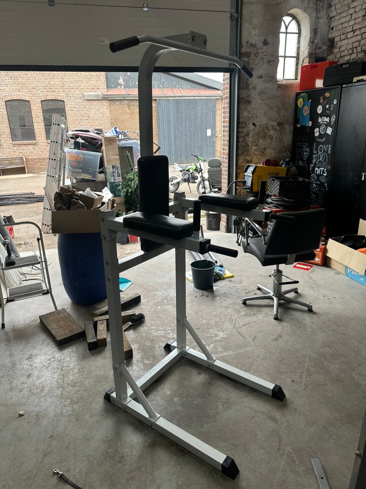 Dipping station. Optrekken. Crunches., Overige typen, Zo goed als nieuw, Armen, Ophalen