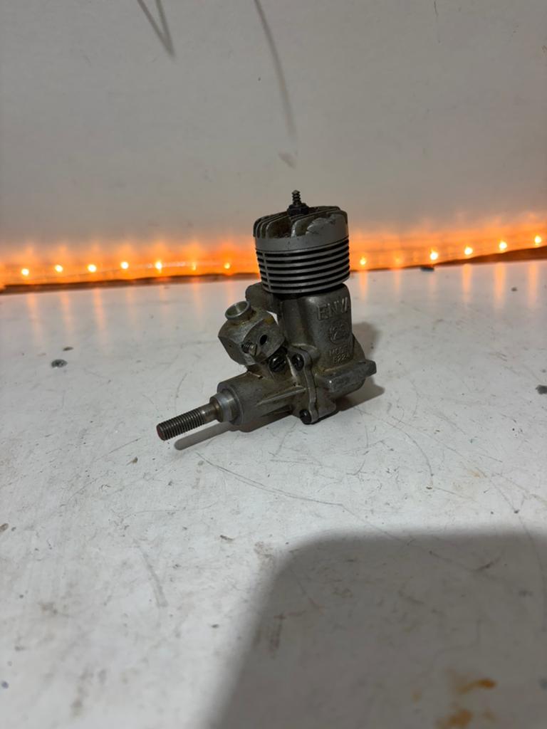 ENYA29 nitro motor, Ophalen of Verzenden, Zo goed als nieuw