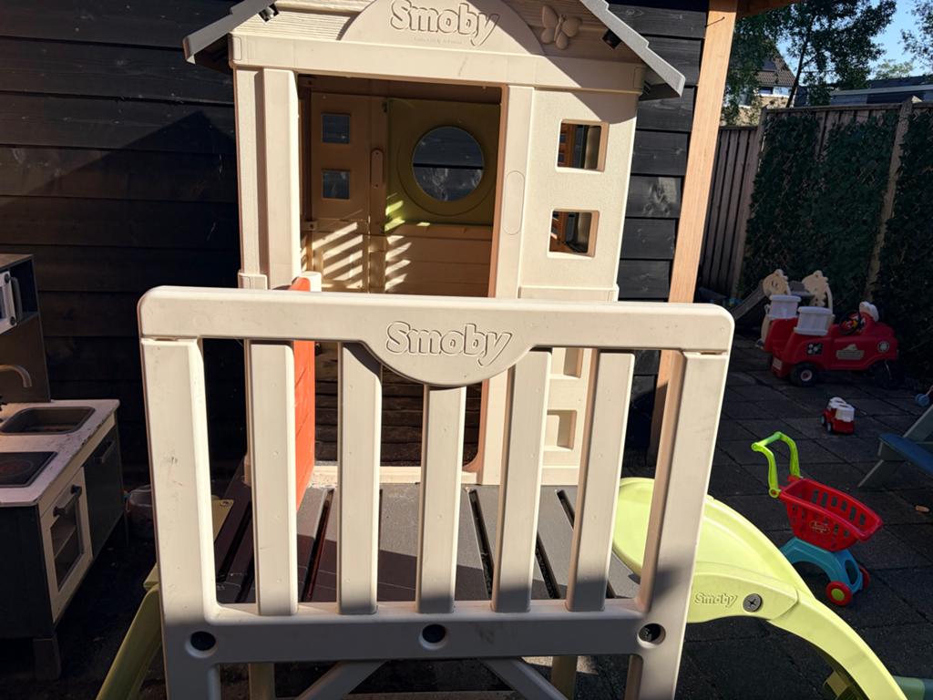 Smoby speelhuis met glijbaan, Ophalen, Gebruikt, Kunststof