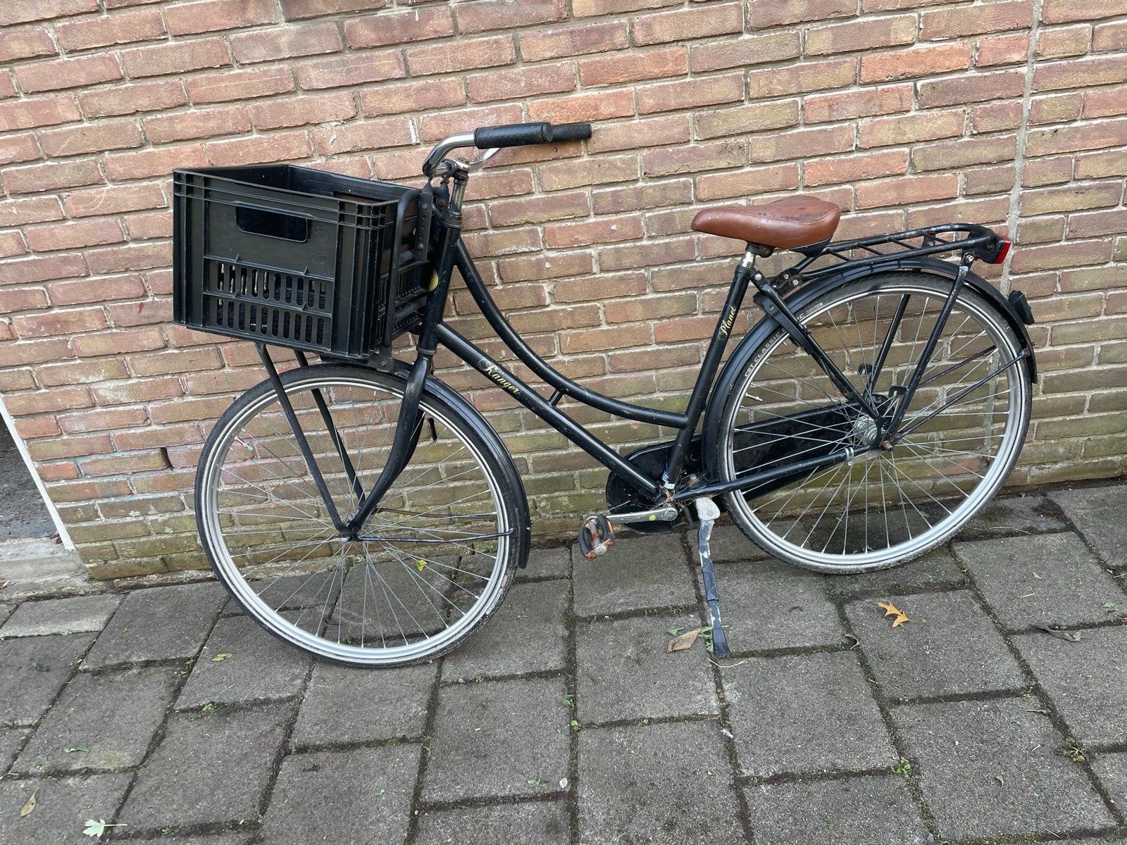 Nederlandse fiets met mand en slot - Zeer goede staat, Terugtraprem, 53 tot 56 cm, Zo goed als nieuw, Ophalen
