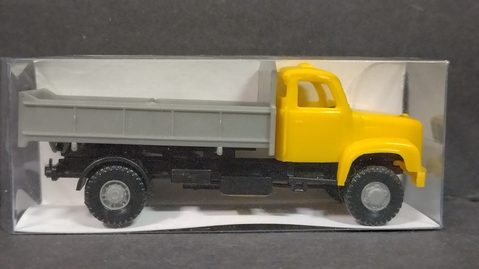 Berna 5v Kipper 1:87 Saurer Truck.Pol, Overige merken, Verzenden, ., Nieuw