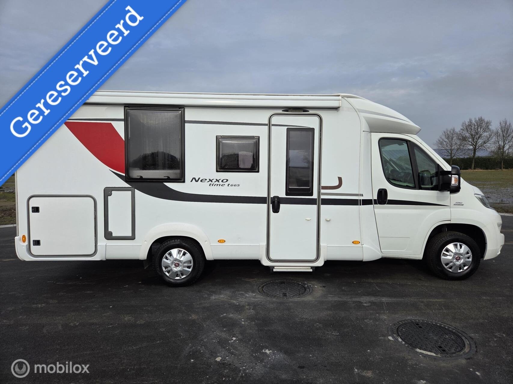 Bürstner Nexxo T665 Queensbed ☆Cruise-131PK-Euro5-Solar, TV, Luifel, 6 tot 7 meter, Bedrijf