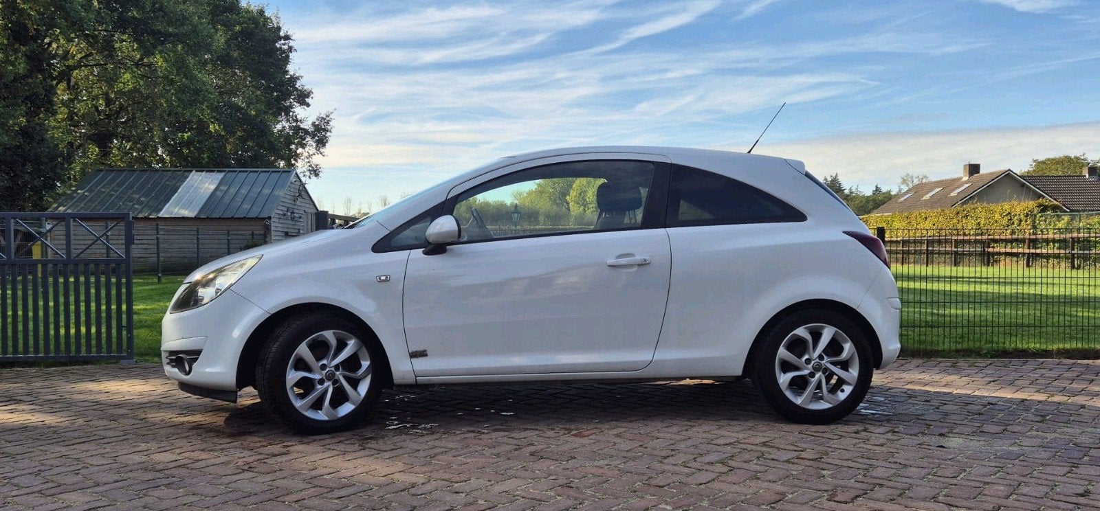 Opel Corsa 2010 White edition, Auto's, Wit, 1364 cc, Particulier, Corsa