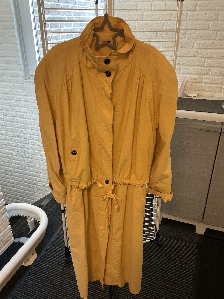 regenjas lang, Ophalen, Zo goed als nieuw, Maat 38/40 (M), Geel