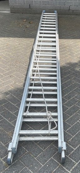 Diverse trappen en ladders, Ophalen, Gebruikt, Ladder, 4 meter of meer