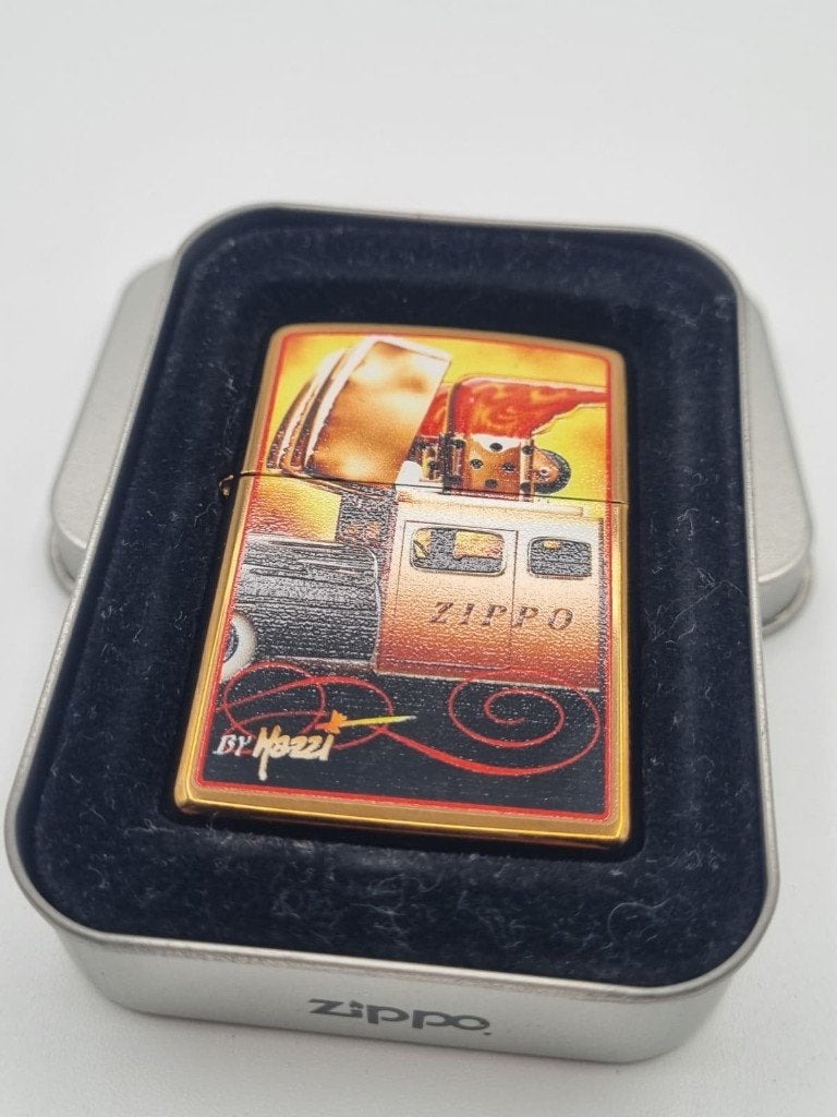 Zippo Mazzi Car Brass Airbrush 2010 Aansteker, Verzenden, Nieuw, Aansteker