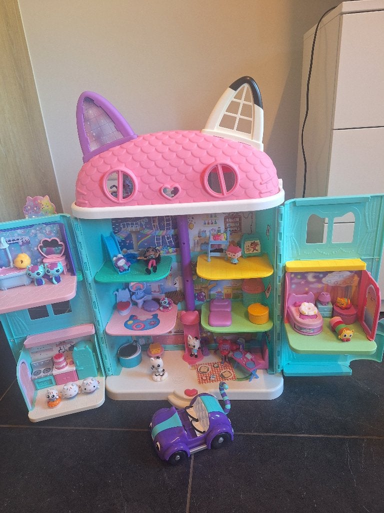 Gabby's poppenhuis, Ophalen of Verzenden, Zo goed als nieuw, Poppenhuis