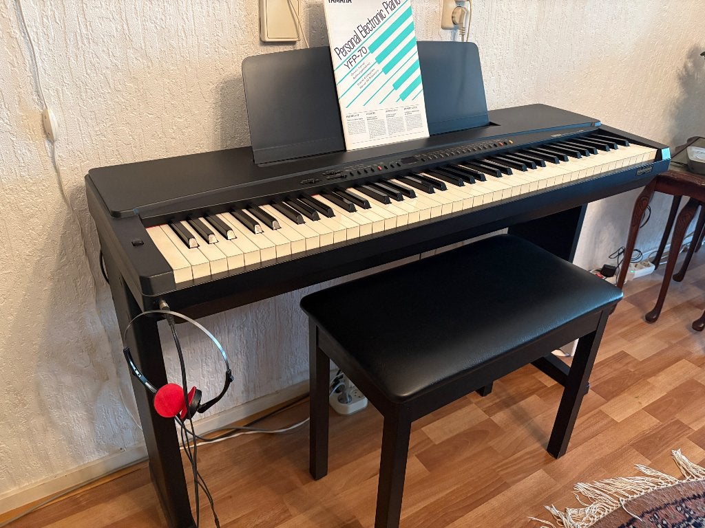 Elektronische Yamaha, Muziek en Instrumenten, Keyboards, Ophalen, Yamaha, Zo goed als nieuw, Met standaard