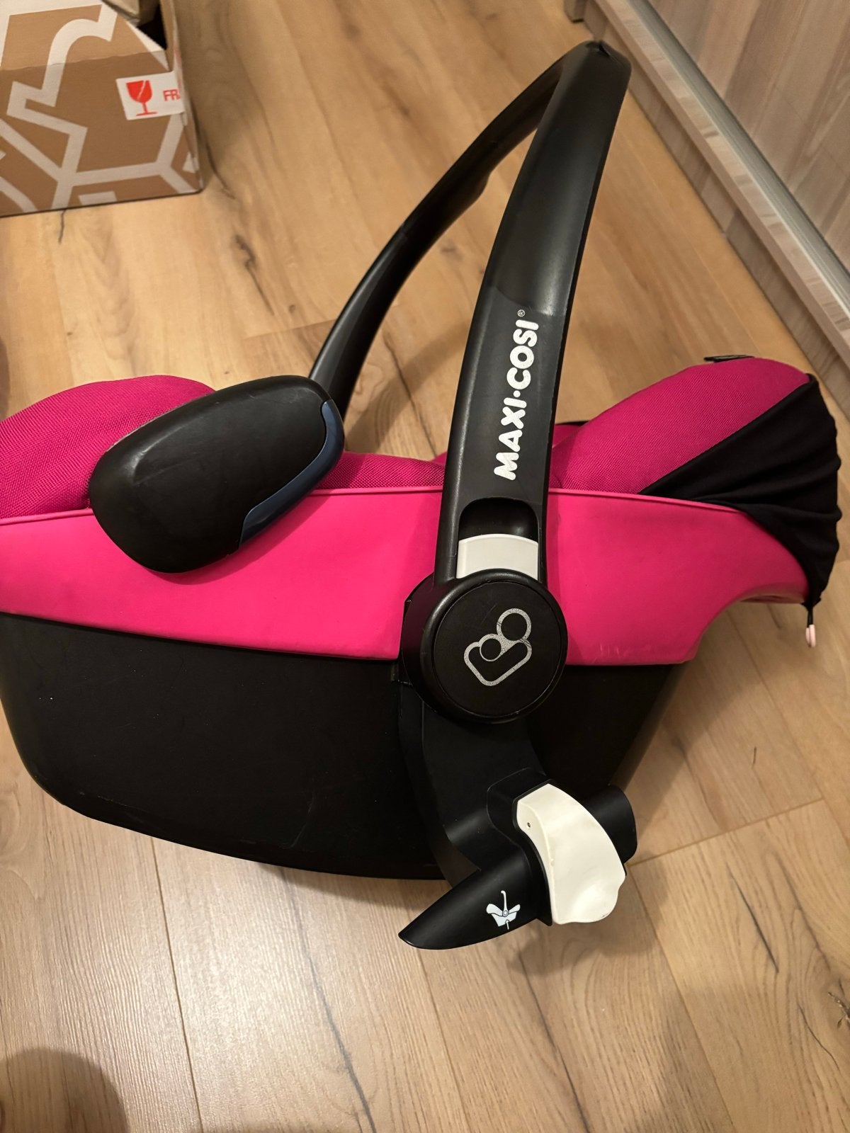 Maxi-Cosi autostoel 0-13 kg - roze/zwart, 0 t/m 13 kg, Maxi-Cosi, Gebruikt, Autogordel