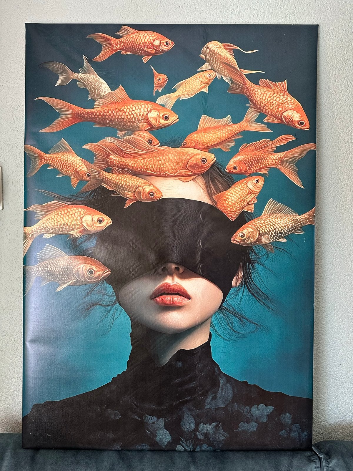 Modern schilderij/ canvas: Vrouw met vissen en blinddoek, Antiek en Kunst, Kunst | Schilderijen | Modern, Ophalen, Figuren, Print