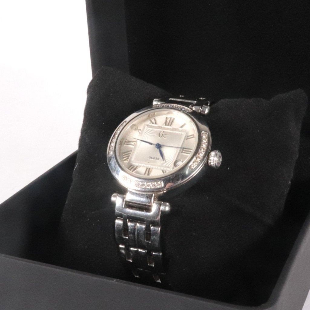 Guess GC2000 Dameshorloge - Nette staat, Guess, Gebruikt, Support@guess.com, 1444 South Alameda St
Los Angeles, CA 90021
USA