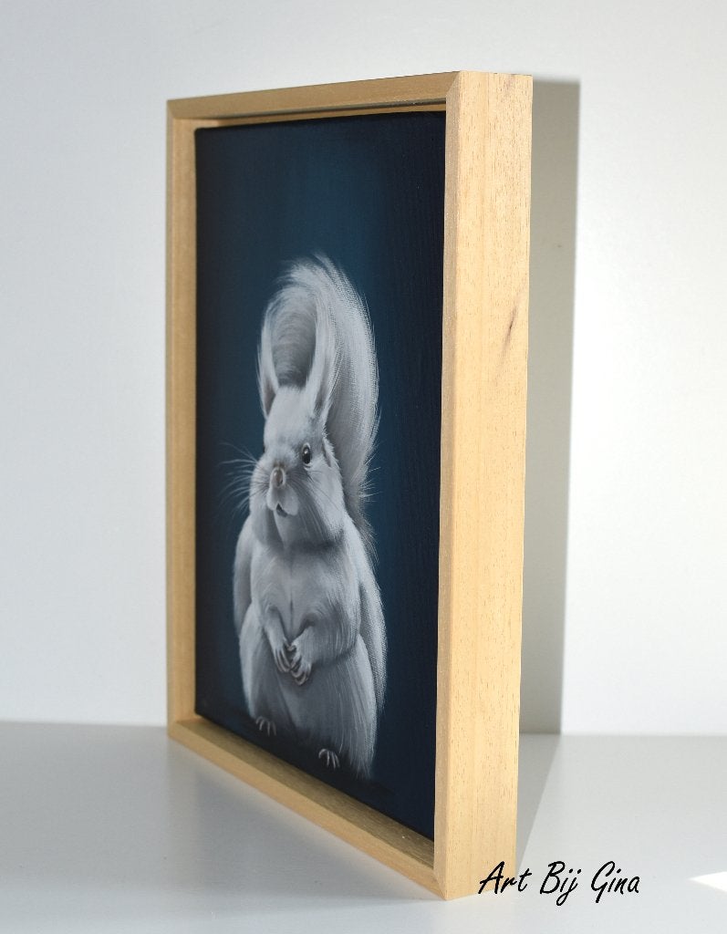 Fluffy witte eekhoorn geschilderd op doek in een baklijst, Antiek en Kunst, Ophalen of Verzenden, Gesigneerd, Acrylverf, Dieren
