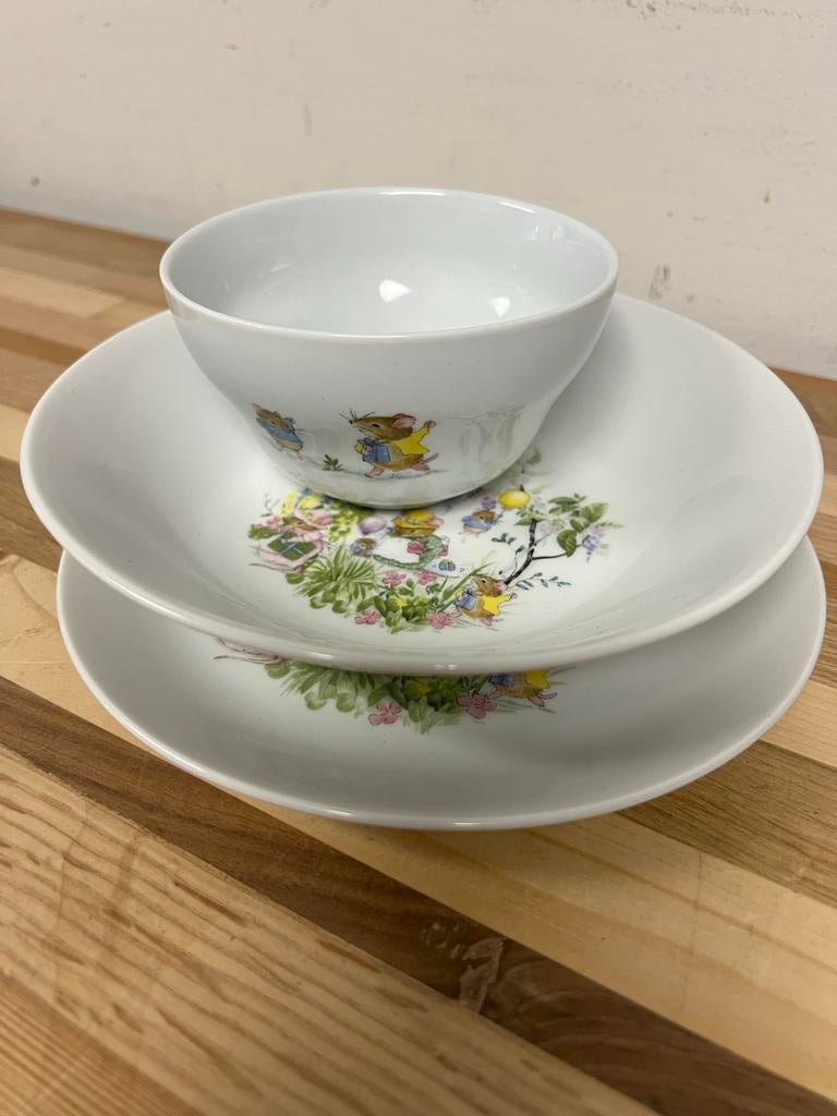 Konitz Porselein Kinder Servies - Bord, Kom en Diep Bord, Gebruikt, Ophalen of Verzenden, Overige stijlen, Porselein