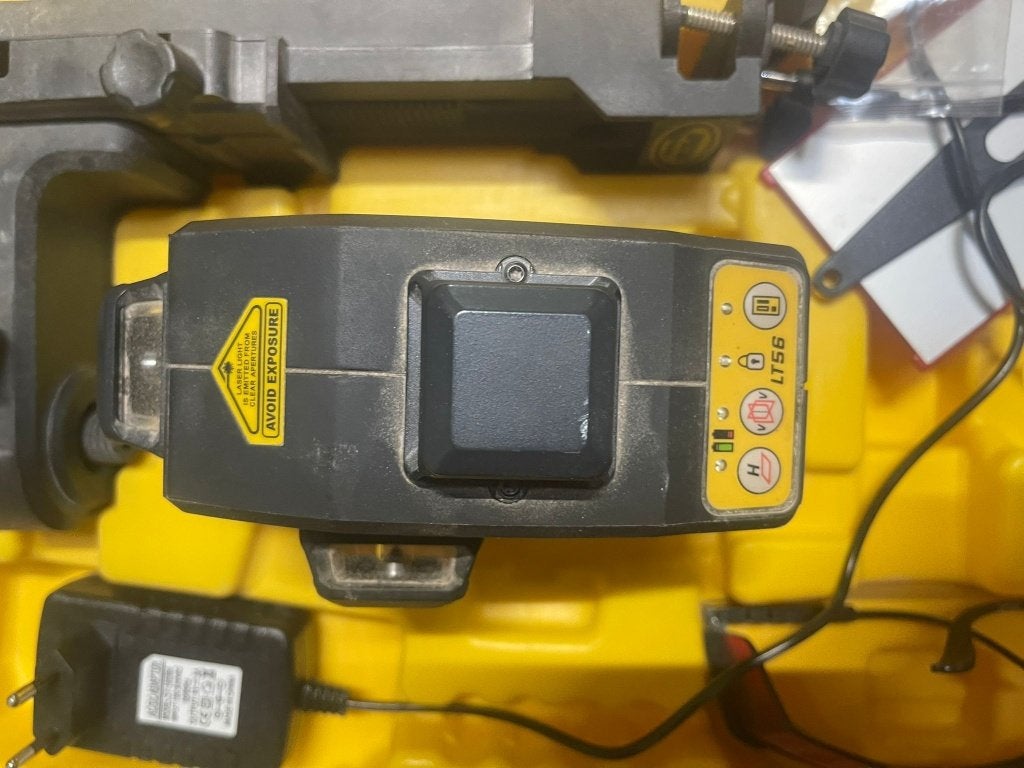 Spectra LT56 laser met driepoot, Doe-het-zelf en Verbouw, Meetapparatuur, Ophalen of Verzenden, Gebruikt, Overige meters