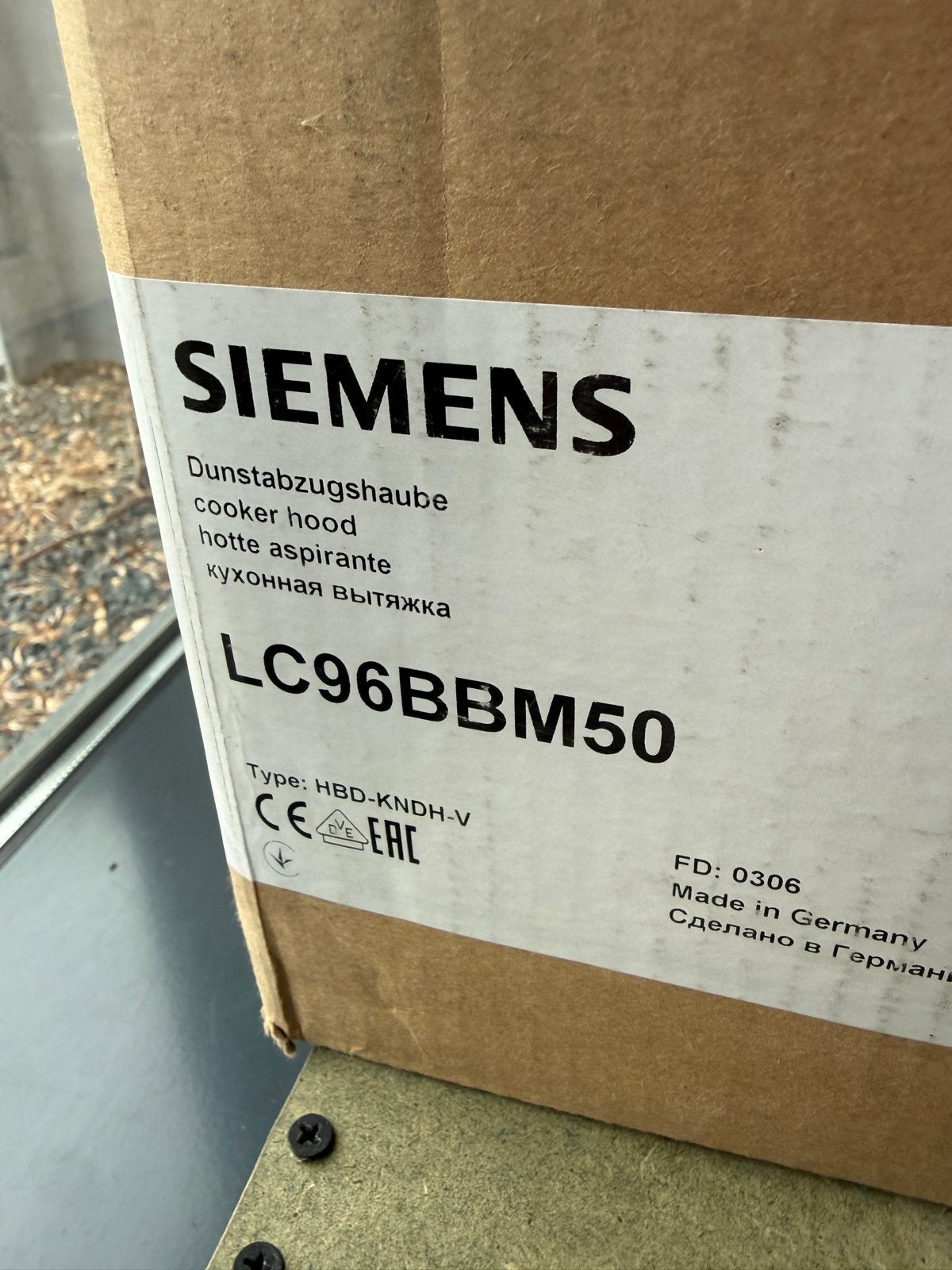NIEUW! Siemens LC96BBM50 Afzuigkap 90 Topkwaliteit, Ophalen, Wandschouwkap, Nieuw, 400 tot 600 m³ per uur