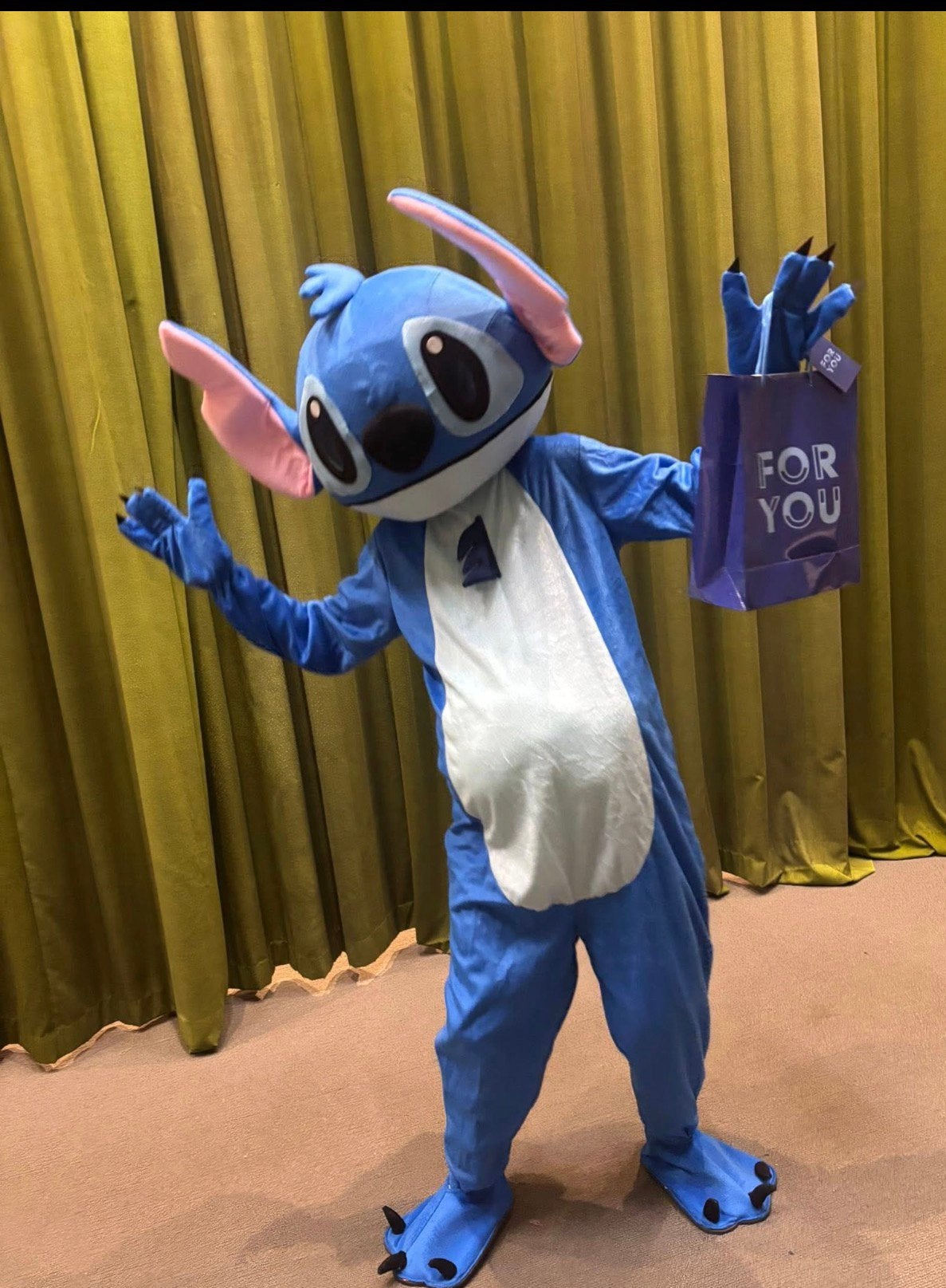 Stitch mascotte, Ophalen, Zo goed als nieuw