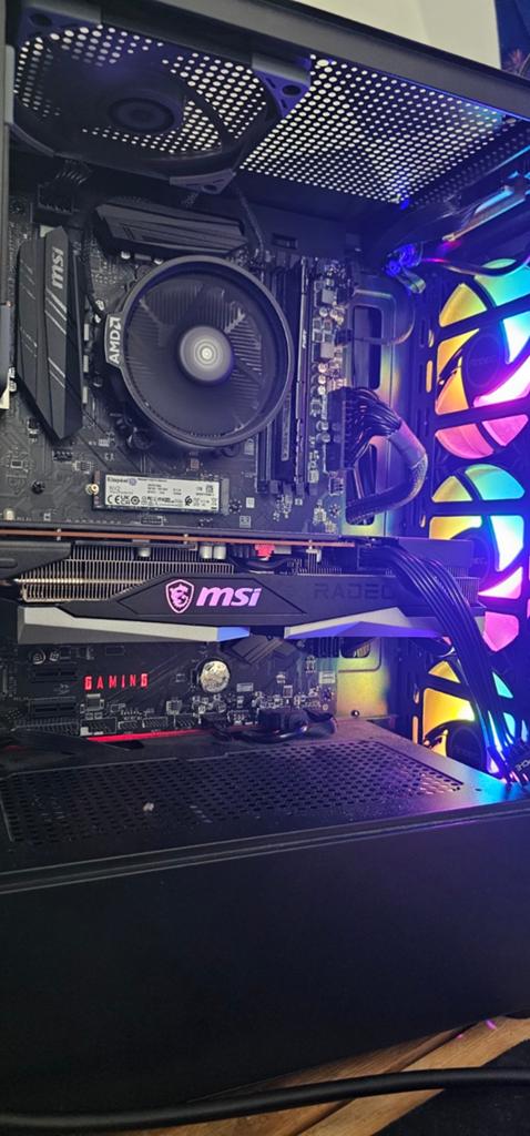 RGB gaming pc, Ophalen, 256 GB, AMD Ryzen 5, Zo goed als nieuw