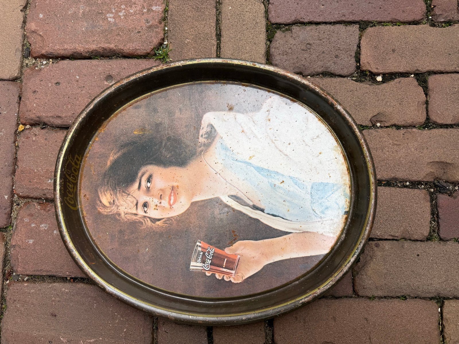 Vintage Coca-Cola dienblad met dame - oud en uniek, Ophalen of Verzenden