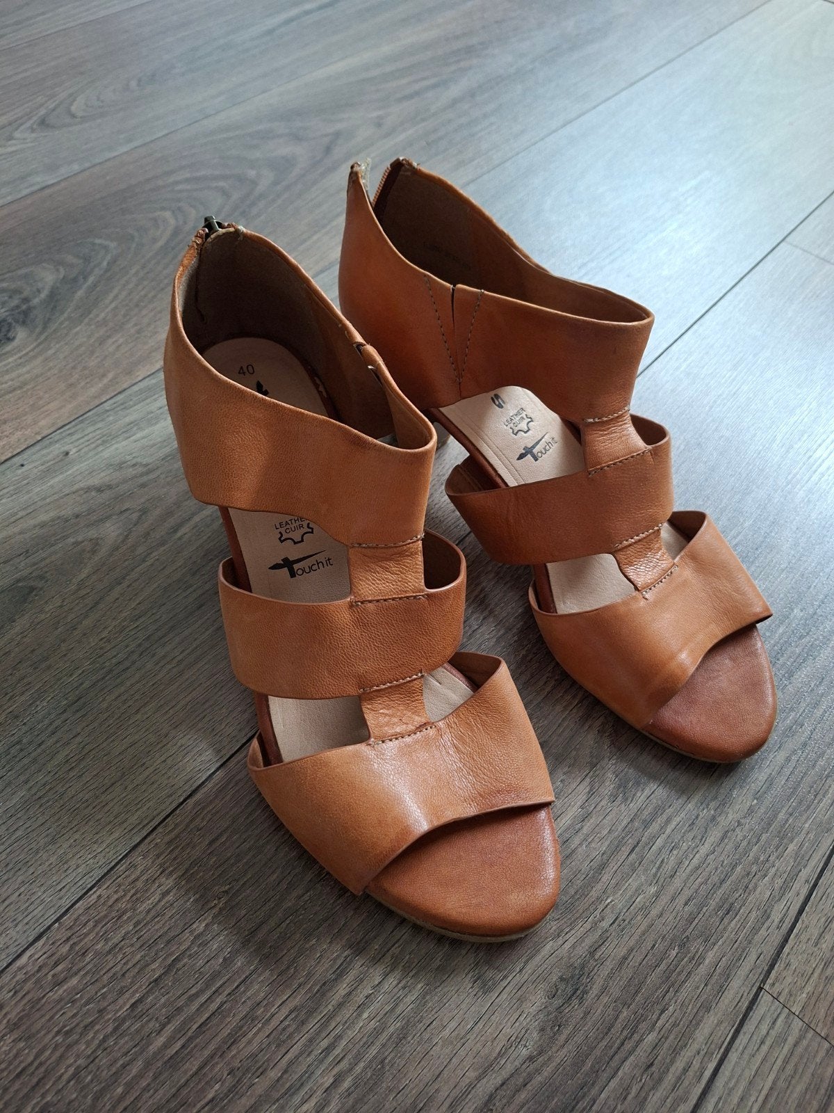 Lederen pumps van Tamaris. cognac bruin. maat 40, Tamaris, Bruin, Zo goed als nieuw, Sandalen of Muiltjes