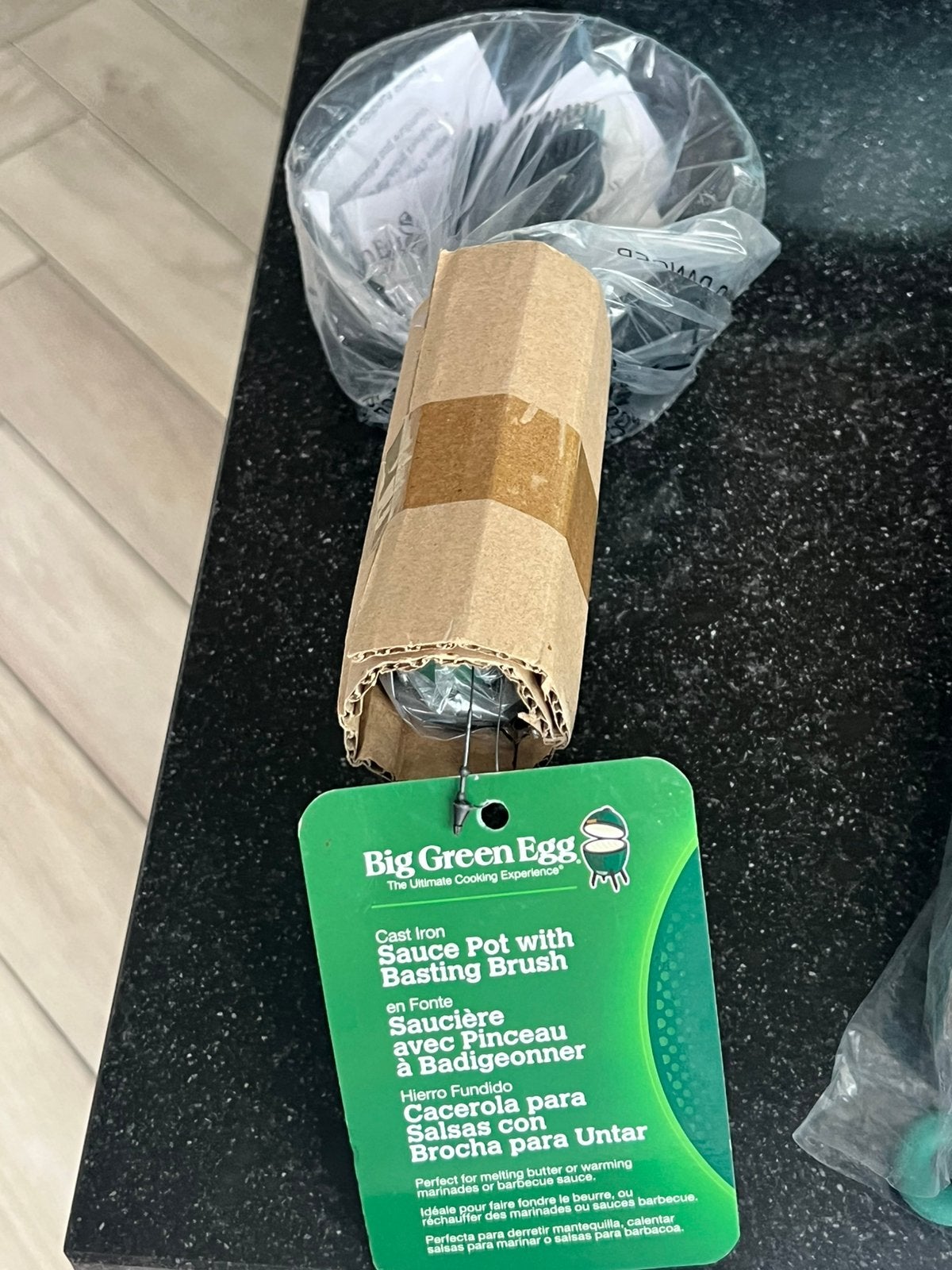 Big Green Egg Gietijzeren Sauspan met Basting Brush - Nieuw, Ophalen of Verzenden, Nieuw