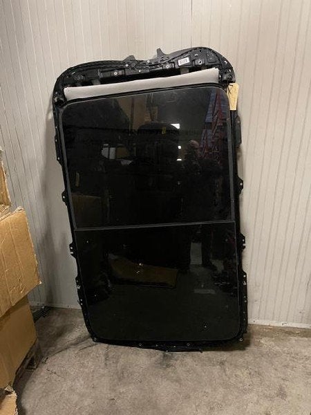 Panoramadak Volkswagen Golf Sportsvan (AUVS) 2014 510877041, Auto-onderdelen, Gebruikt, Volkswagen, Volkswagen AG, Kundenbetreuung@volkswagen.de